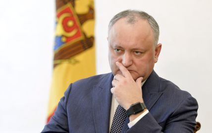 Подозрение в госизмене: экс-президенту Молдовы Додону продлили домашний арест