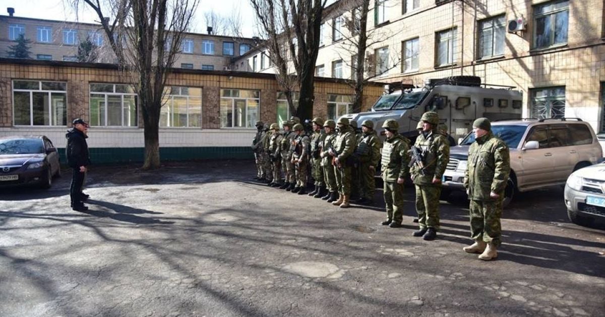 Боевики продолжают обстреливать Авдеевку, в город отправили спецподразделение полиции - Аброськин