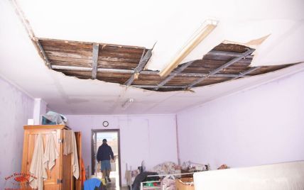 Последствия непогоды: одесский приют остался без крыши (видео)