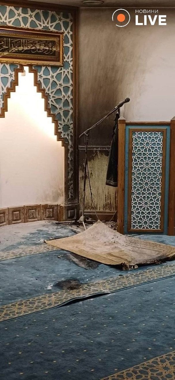 У Львові кинули пляшки із запалювальною сумішшю в мечеть: що відомо