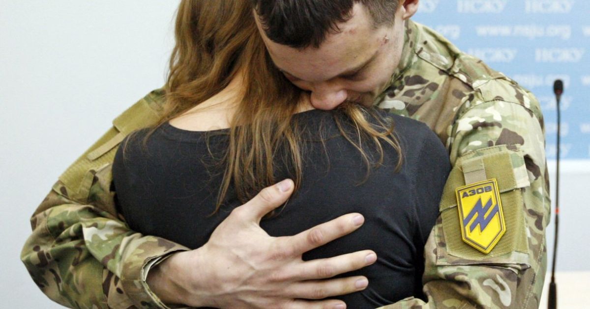 Суд арестовал "азовца" Краснова