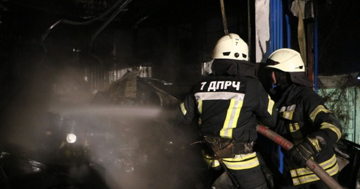 Пожежа в Києві, пожежники_7 / © Управление ГСЧС Киева