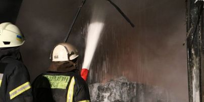 У Києві пожежники винесли з вогню п’ятьох дітей