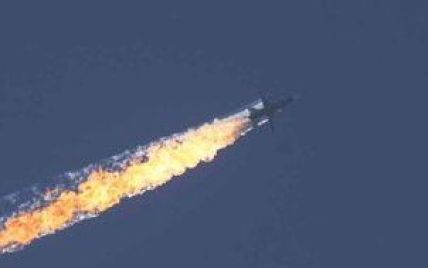 ЗМІ оприлюднили відео падіння збитого у Туреччині військового літака