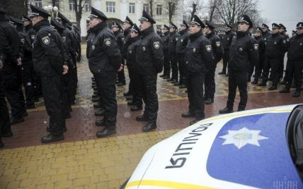 В Запорожье полицейские вместо #22PushUpChallenge сдали кровь для раненых бойцов