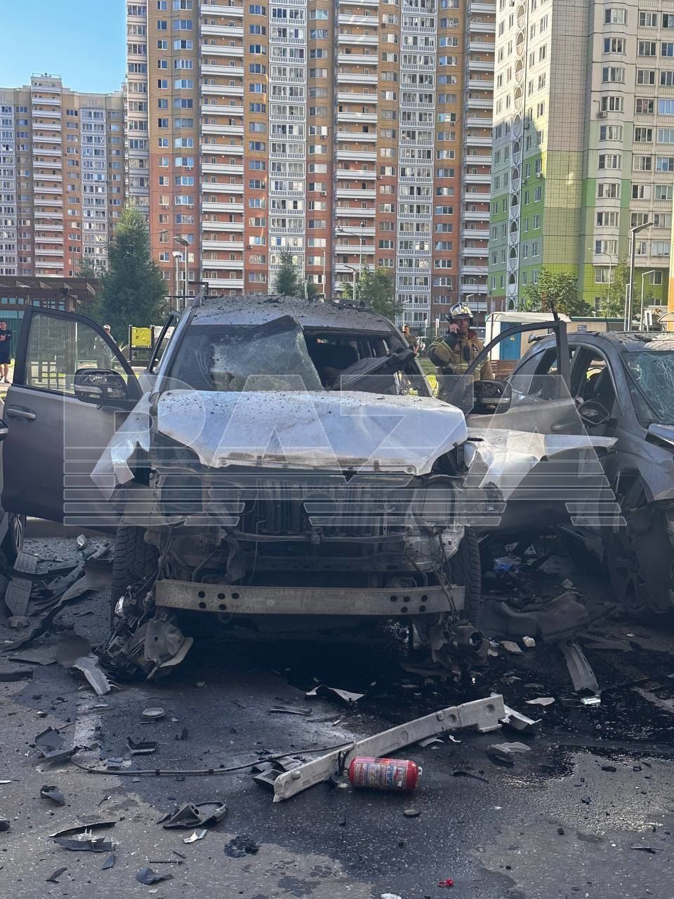 Фото з місця вибуху авто Андрія Торгашова / Фото: російські телеграм-канали / © 