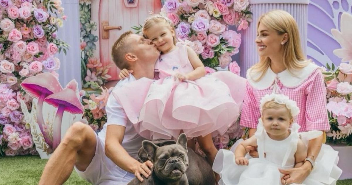 Александр Зинченко с семьей