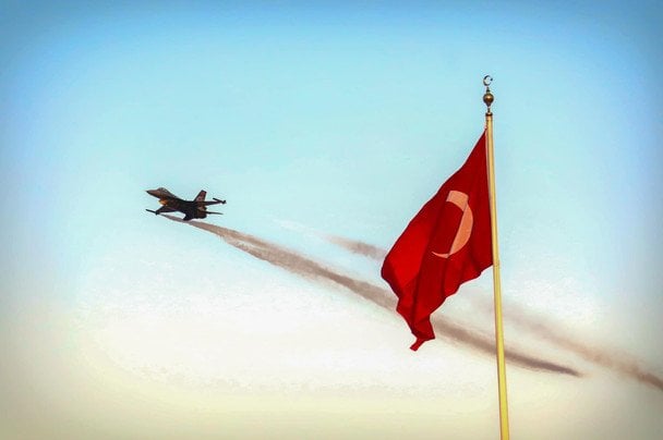 Туреччина жорстко відреагувала на іранську ракету у своєму небі: що заявили