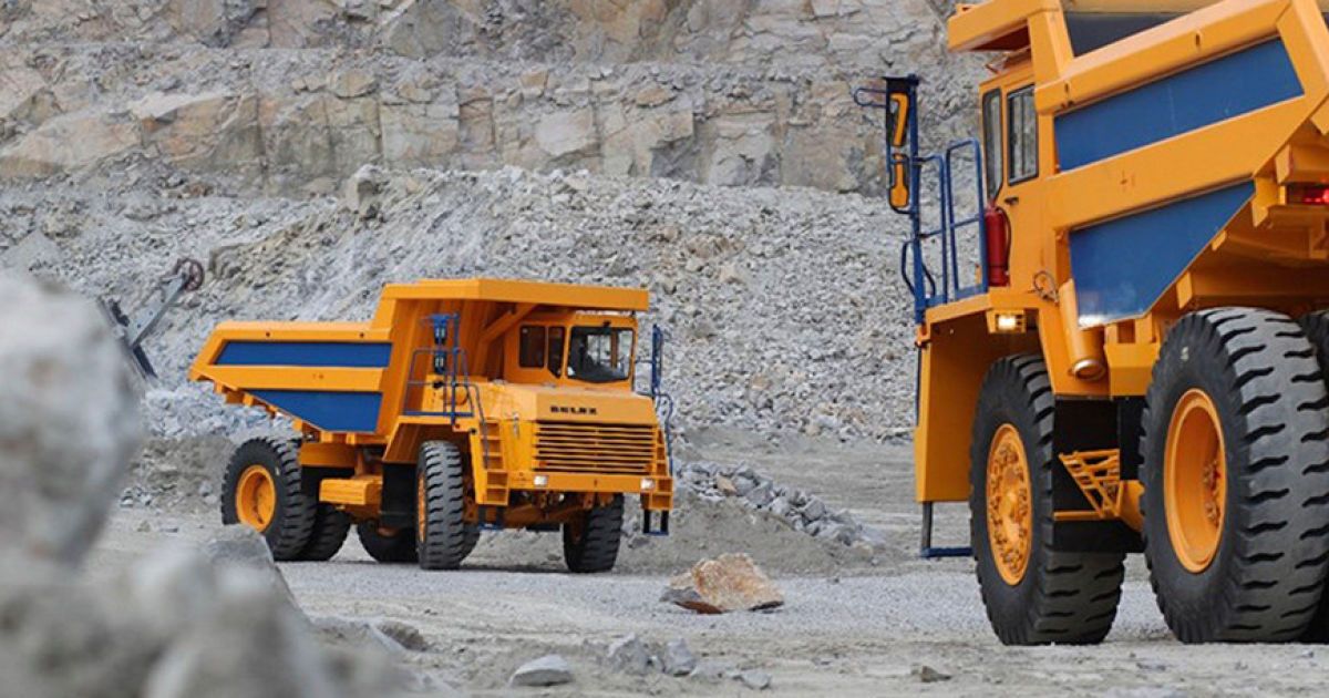 В Украину прибыли 45-тонные карьерные самосвалы БелАЗ