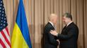 Порошенко поздравил Байдена и вспомнил о "настоящих друзьях США"