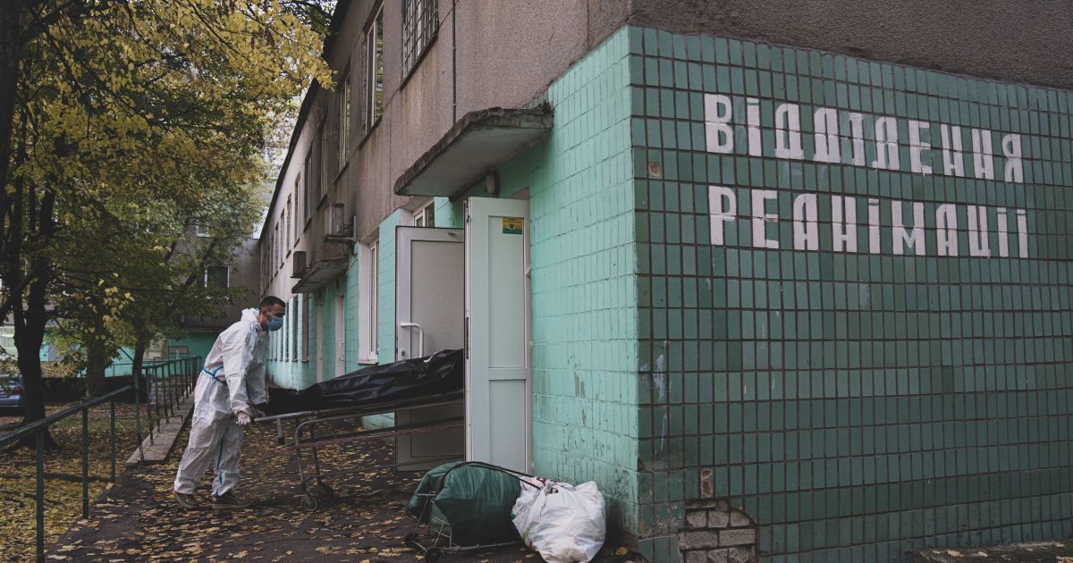 Ляшко розповів, як завдяки вакцинації вдалося "збити" зростання кількості COVID-госпіталізацій в Україні