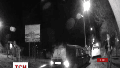 Пьяный работник автосервиса на катафалке и без водительских прав совершил ДТП во Львове