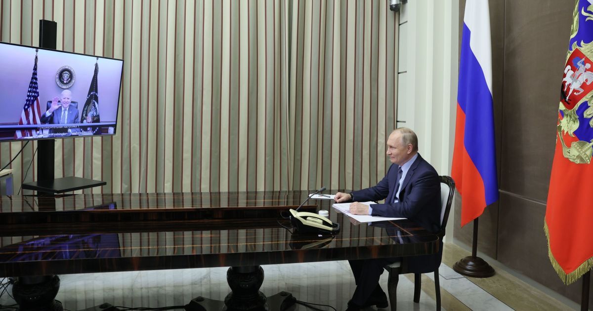 Переговори Байдена і Путіна: про що домовилися президенти і чого очікувати Україні