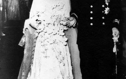 Платиновый юбилей: свадебные снимки королевы Елизаветы II и принца Филиппа, созданные 70 лет назад