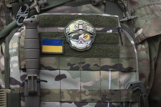 У Гуляйполі чоловік вкрав у військового автомат та влаштував стрілянину: один воїн загинув, багато поранених