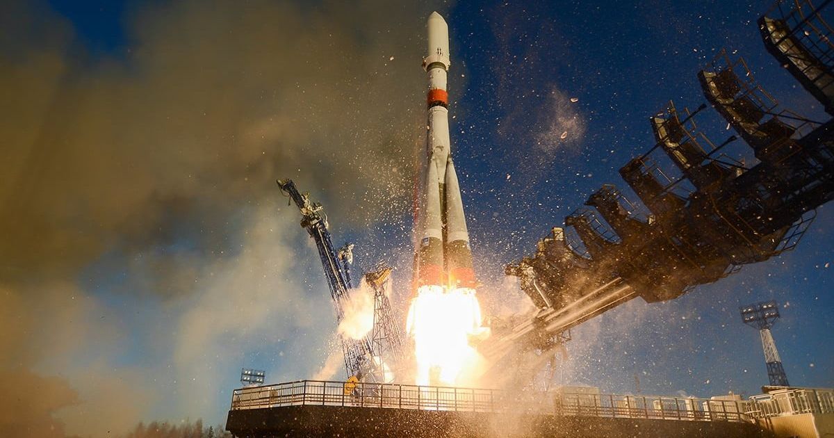 Ракета "Союз" с ФАБ-9000/X (Twitter)