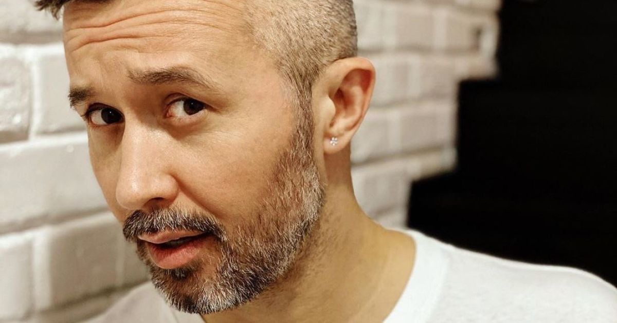 Сергій Бабкін у рожевій пачці та колготах приголомшив стійкою на пуантах