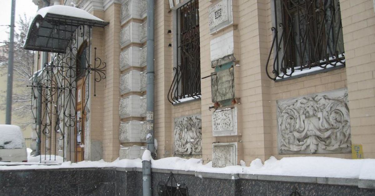Пропавший из центра Киева бюст Леси Украинки ищут в пунктах приема цветных металлов