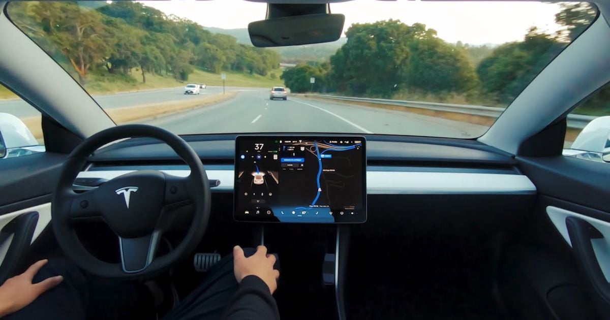Автопилот tesla появилось видео первых результатов работы этой опции