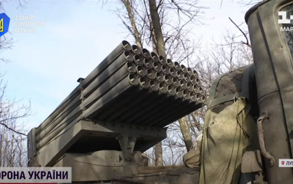 "Забрасываем за шиворот им": несмотря на нашествие врага, украинские военные давят их на Харьковщине