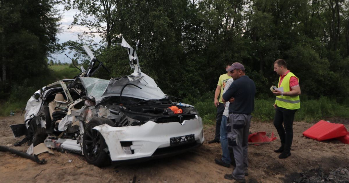 Аварія Tesla у Києві_1 / © Информатор