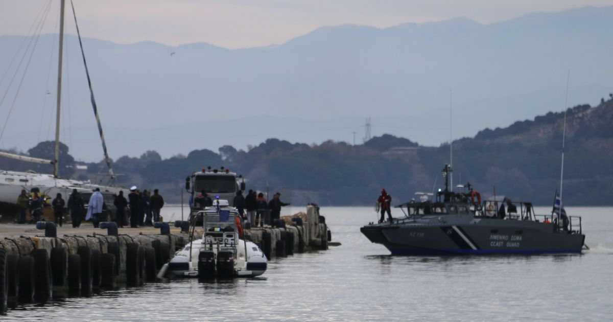 Двух российских моряков в Греции приговорили к лишению свободы на 395 лет