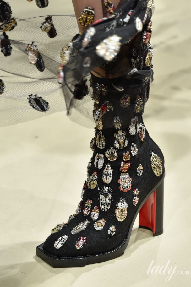 Колекція Alexander McQueen прет-а-порте сезону осінь-зима 2018-2019 / © Getty Images