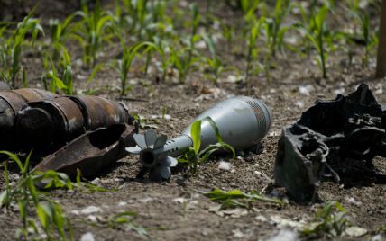 Работали на поле: в Херсонской области люди подорвались на российском снаряде, есть погибший