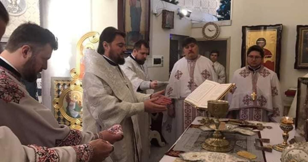 У Запоріжжі до ПЦУ приєдналися колишні парафіяни з єпархії священика, який відмовився відспівувати дитину