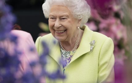 Королевские букеты: Елизавета II, принцесса Анна, герцогиня Корнуольская рассказали о своих любимых цветах