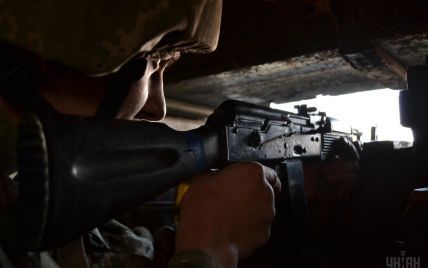 Боевики 13 раз стреляли по украинских военных. Хроника АТО