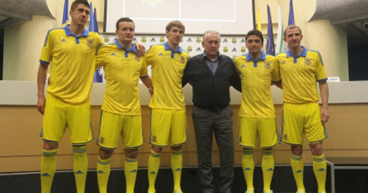 Натурализованный игрок сборной Украины вступился за тренера Фоменко