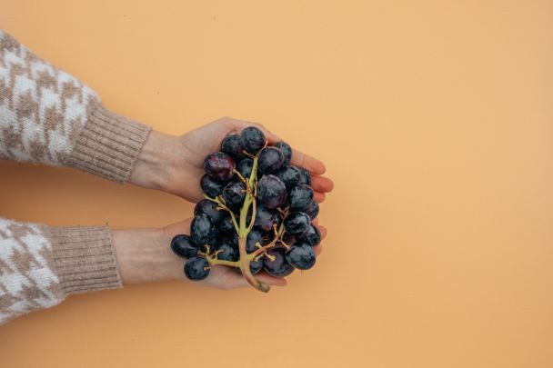 Солодкий смак винограду є результатом природного високого вмісту цукру. / © Pexels