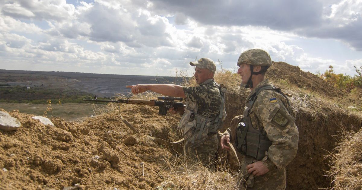 Суббота в АТО: 11 обстрелов, Пески под минометным огнем