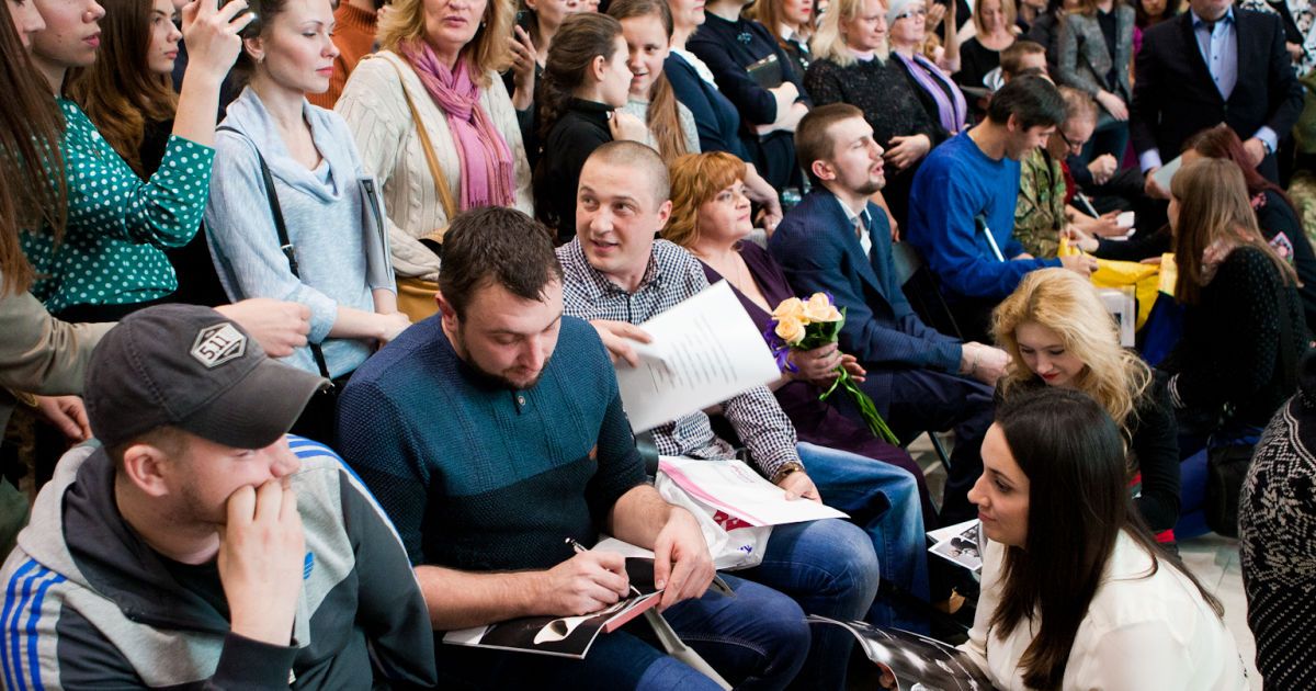 В Киеве состоялось открытие фотовыставки &laquo;Переможці&raquo; / © пресс-служба канала "1+1"