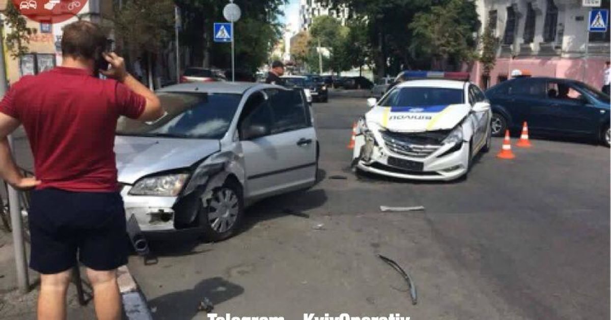 ДТП патрульних на подолі_4 / © Facebook/Киев Оперативный