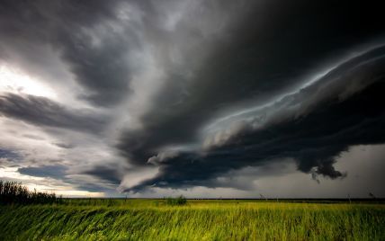 На Київщині оголошено штормове попередження: очікується гроза
