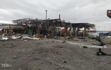 Житомирську трасу ворог заполонив розстріляними машинами і тілами людей, які намагались втекти