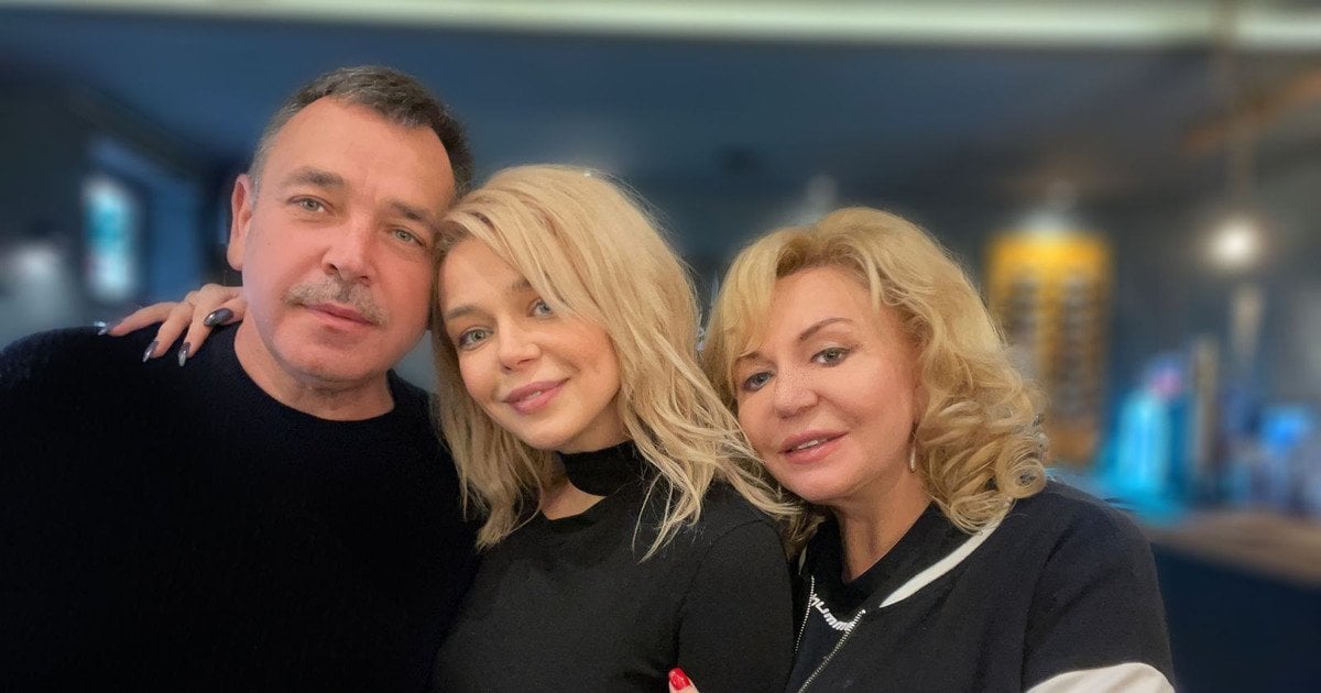 Аліна Гросу з батьками