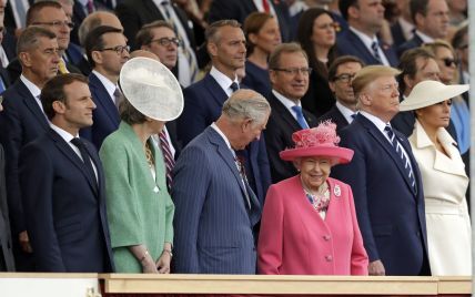 Ярче всех: 93-летняя королева Елизавета II затмила своим образом Терезу Мэй и Меланию Трамп