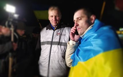 В Украину из российского плена вернулся политзаключенный Шумков