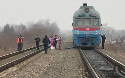 "Тело и голову нашли на железнодорожном пути": в Черкассах под колесами поезда погиб мужчина (фото)