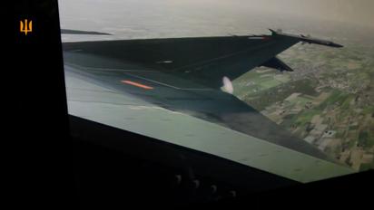 Чехія передала Україні перший тренажер винищувача F-16: як він виглядає