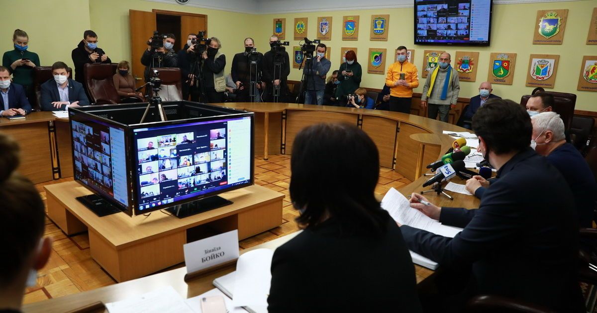Пожар в инфекционной больнице Запорожья: семьям погибших выплатят компенсации