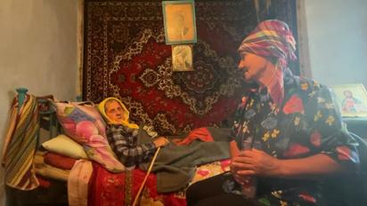 "Воно бомбить, свистить!": мати і донька розповіли про пережите на Херсонщині