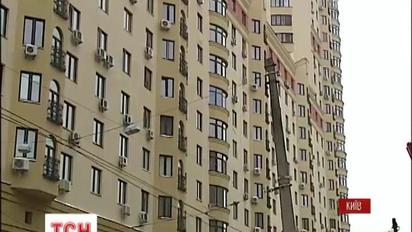 Председателя Счетной палаты подозревают в махинациях со служебной квартирой