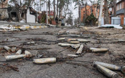 Ірпінь оживає: з Києва до зруйнованого окупантами міста прокладають новий водогін