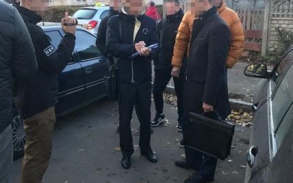 В Житомире на взятке задержали заместителя начальника местной прокуратуры