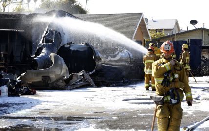 В Лос-Анджелесе взорвалась цистерна с топливом, есть пострадавшие