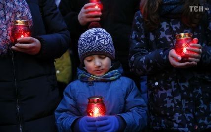 "Зажги свечу". В Украине началась акция в память о жертвах Голодомора